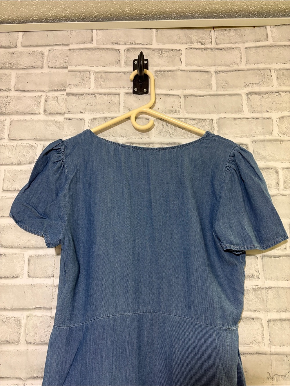 Levi's Light Blue Denim Drawstring Dress, size large - Picture 8 of 10